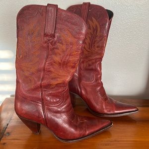 Vintage Charlie Horse red cowboy boots.